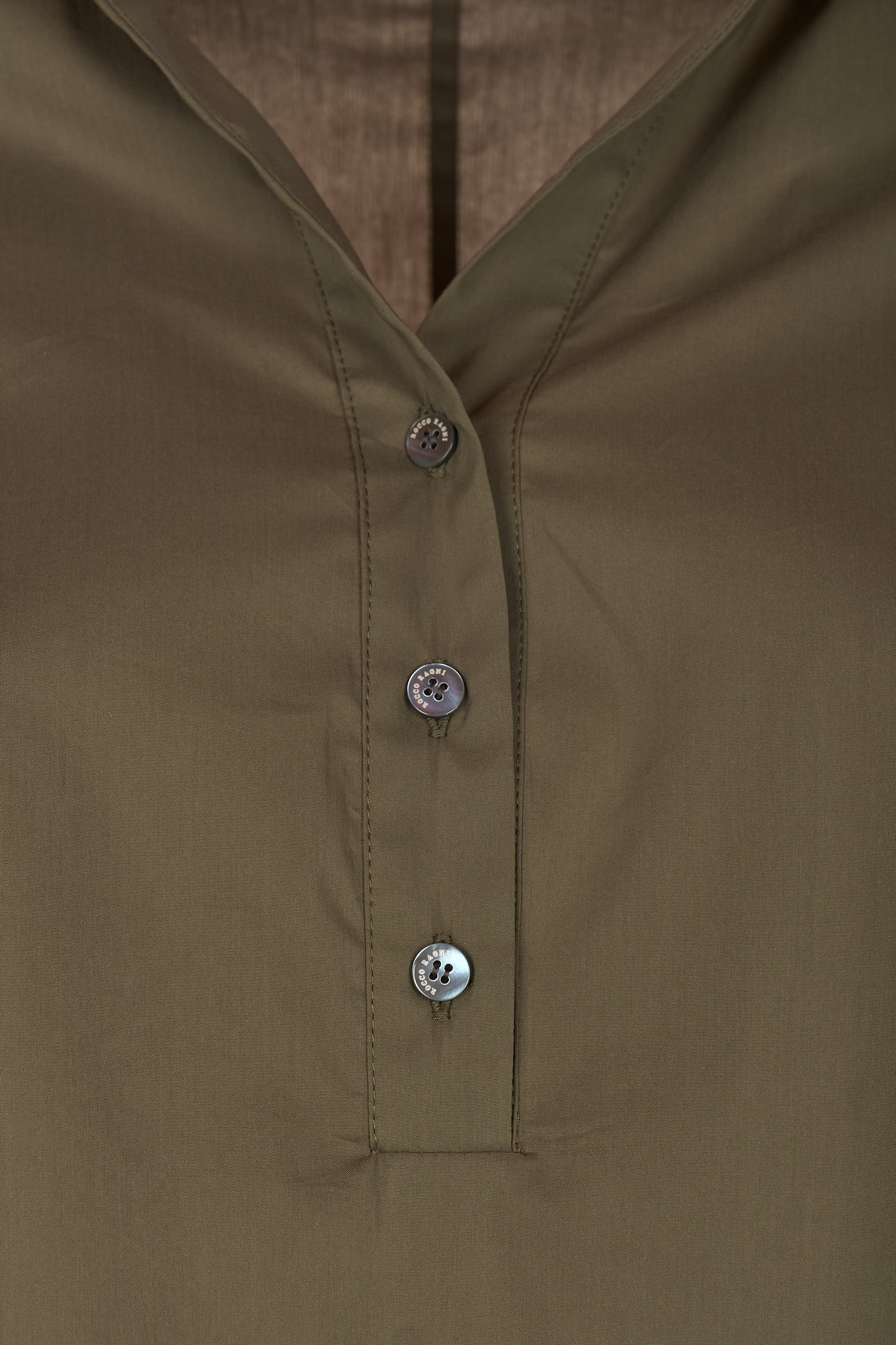 Abito in popeline con monile