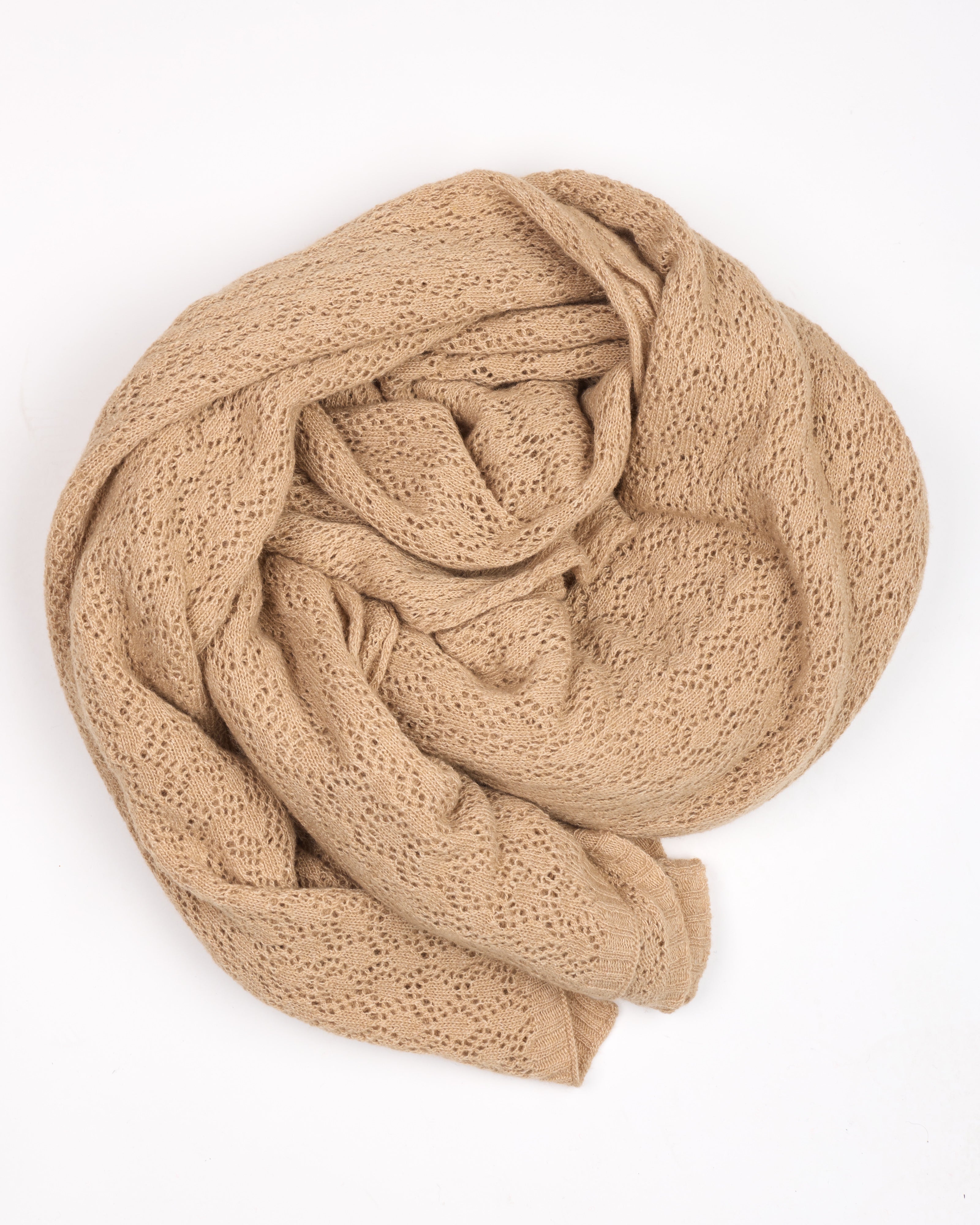 Stola lavorata a pizzo