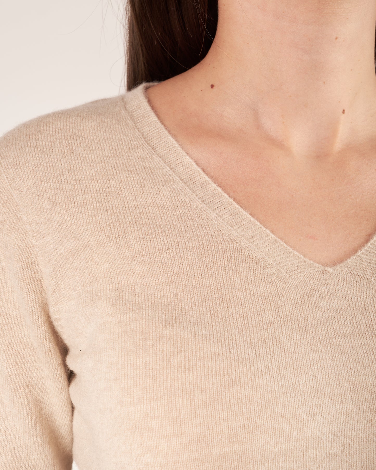 Pullover in cashmere con scollo a V
