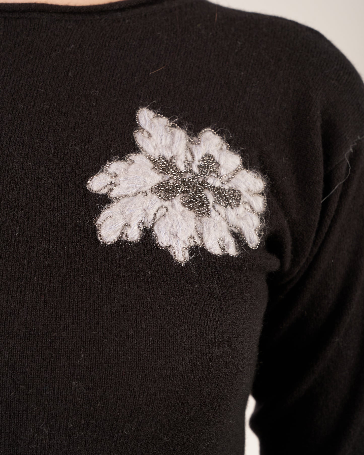 Abito misto cashmere con ricamo