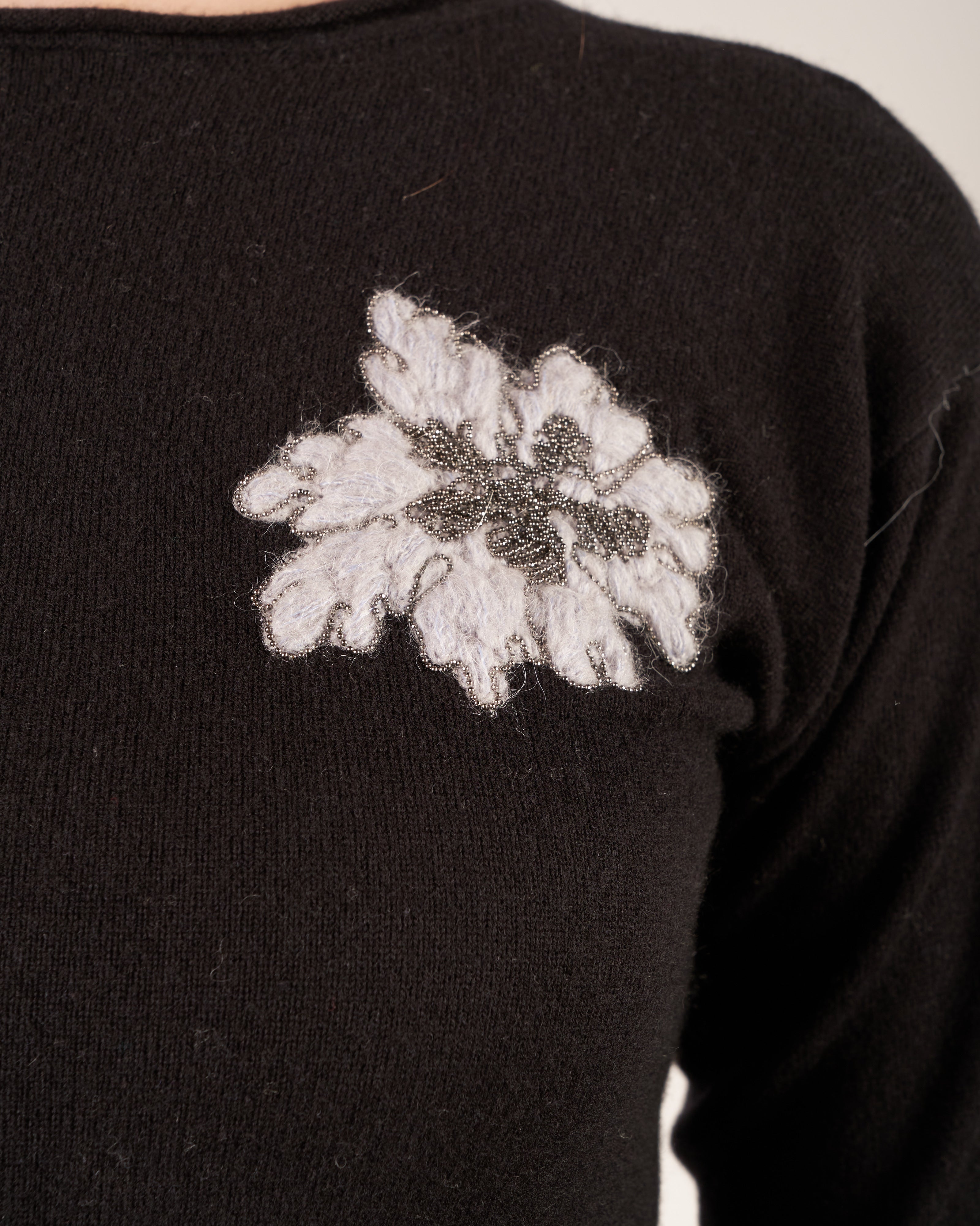 Abito misto cashmere con ricamo