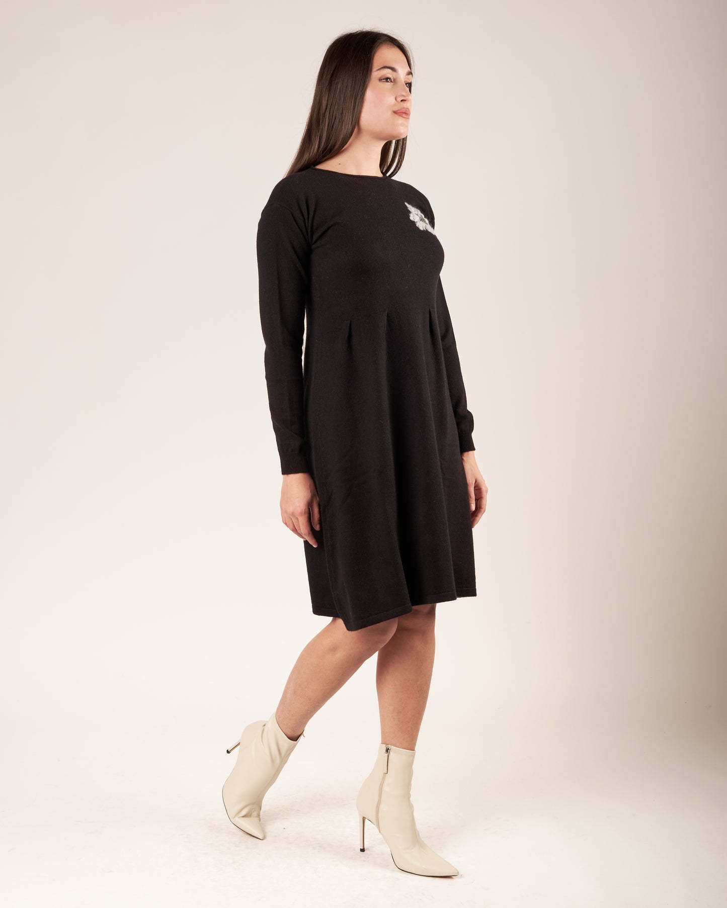 Abito misto cashmere con ricamo