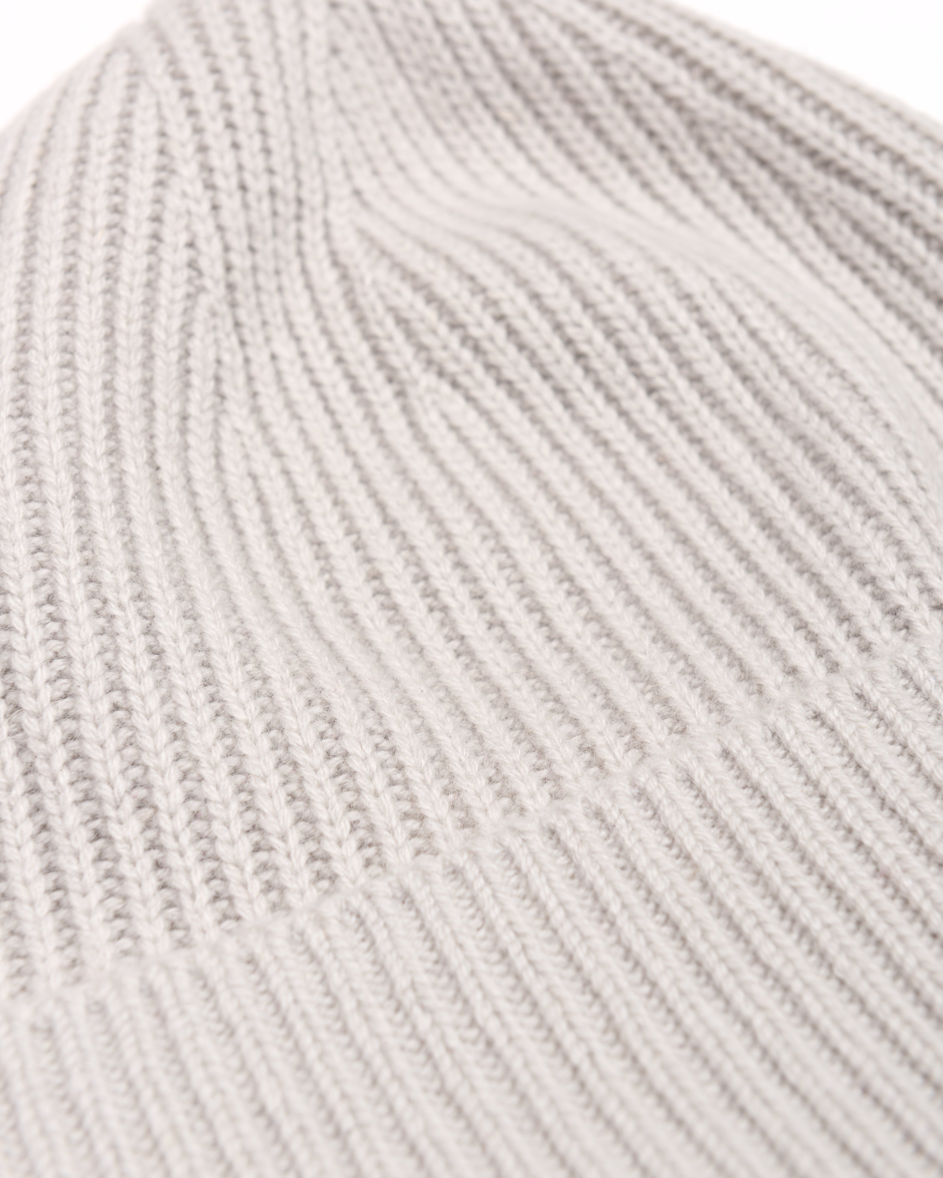 Cuffia a costine in cashmere