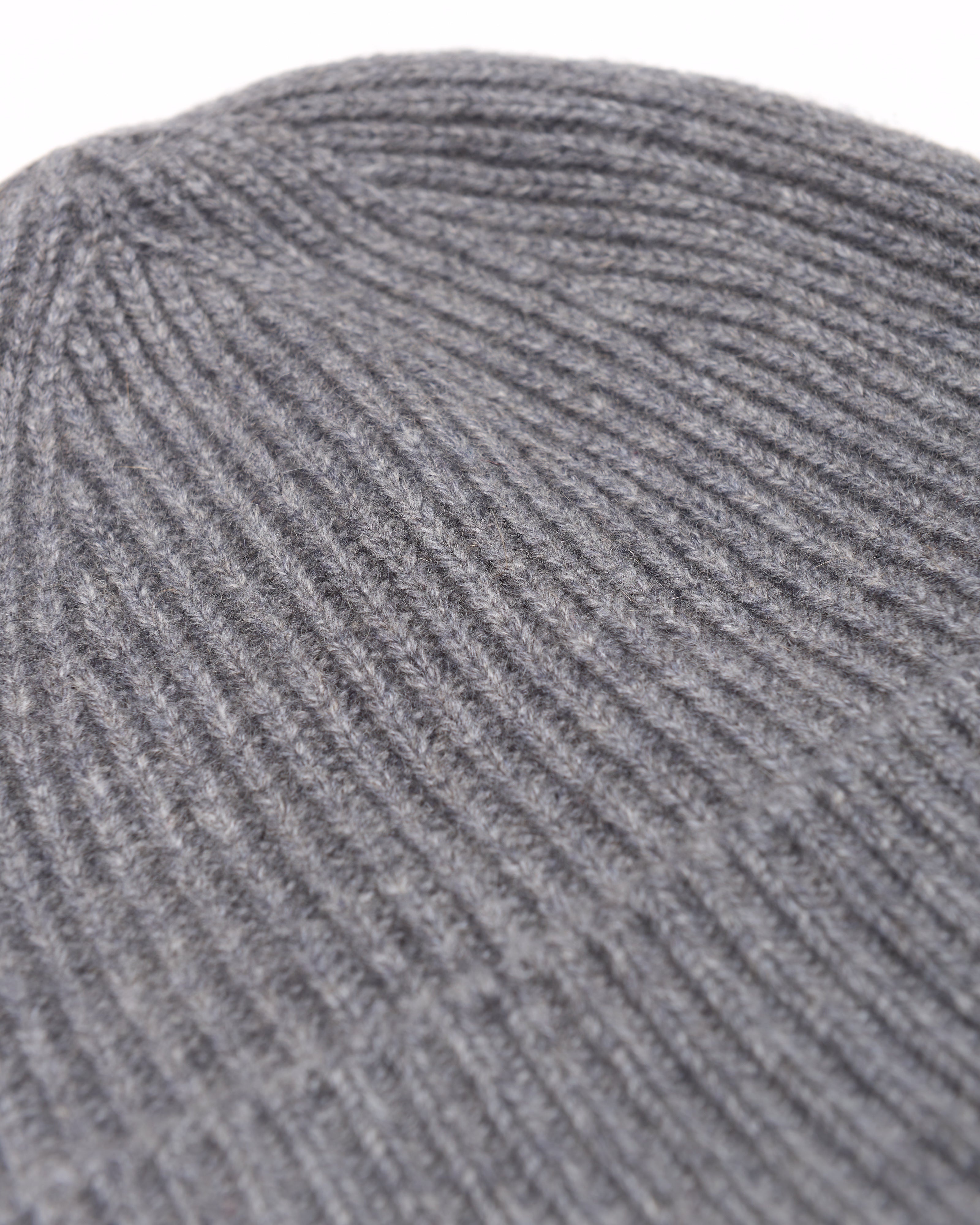 Cuffia a costine in cashmere