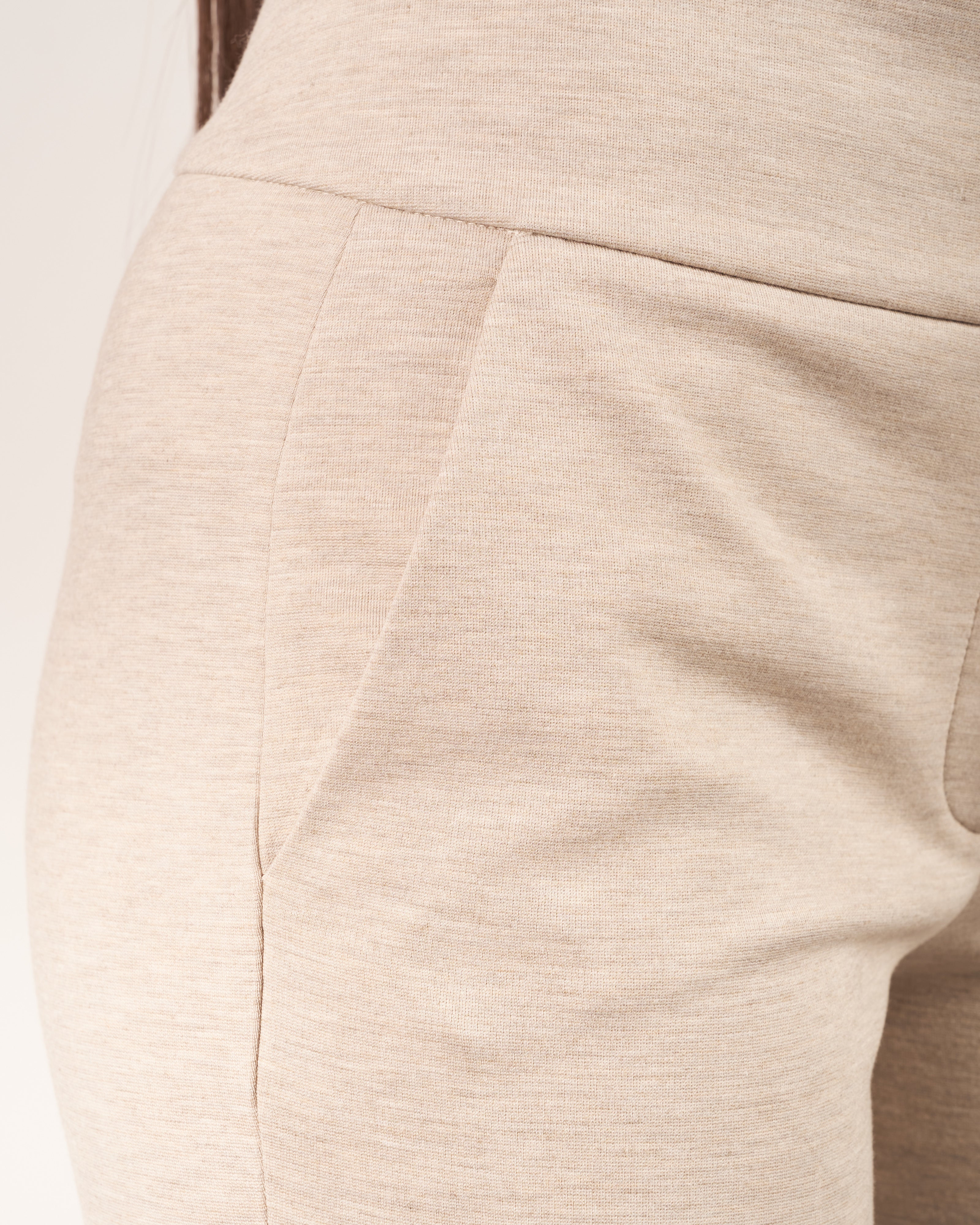 Pantaloni con elastico