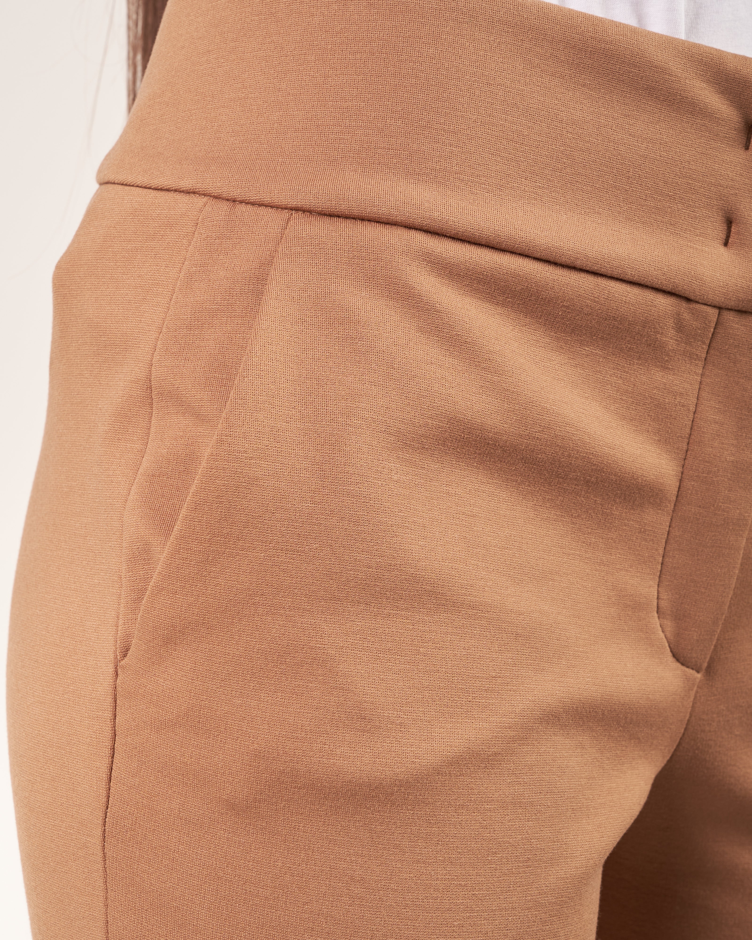 Pantaloni con elastico