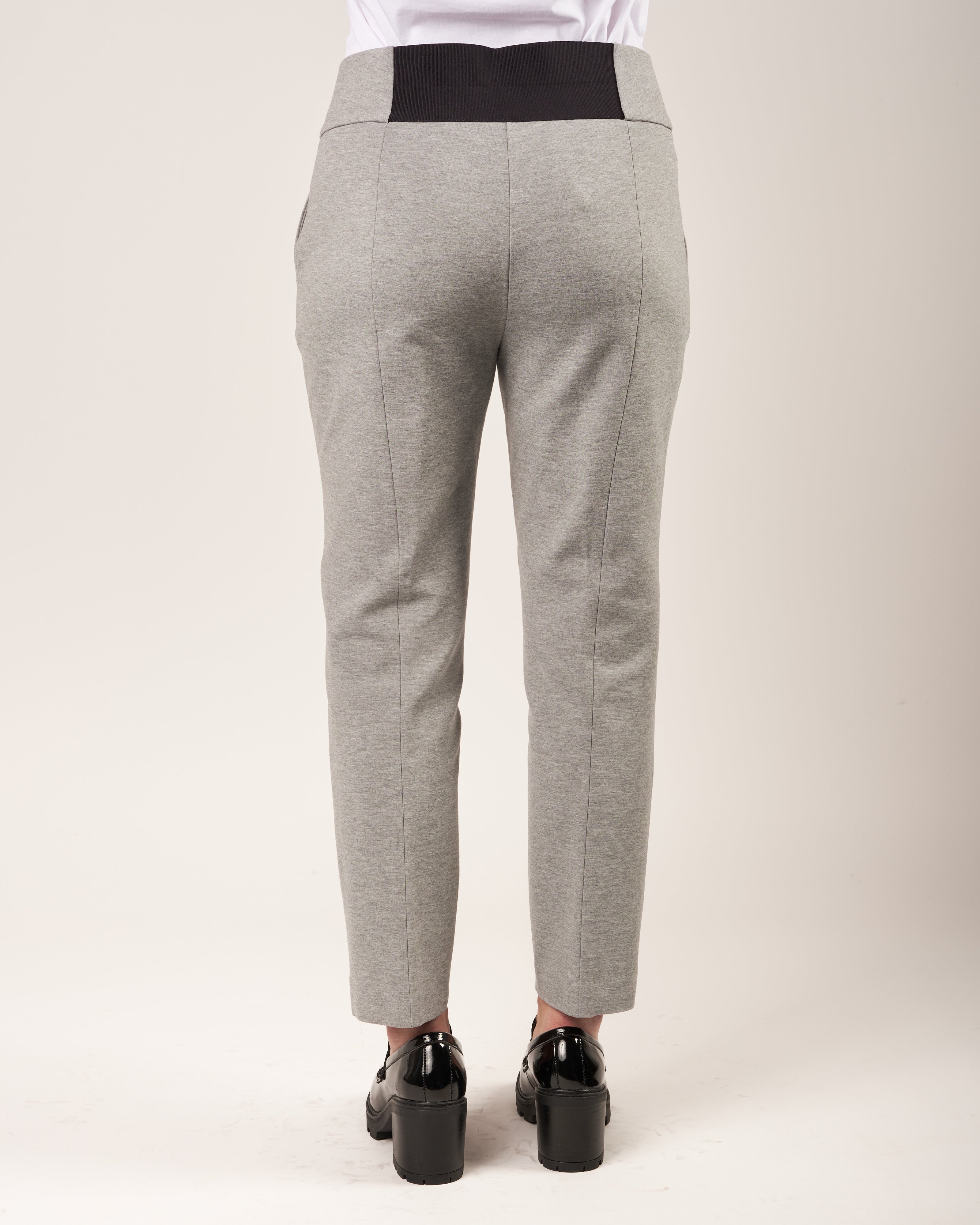 Pantaloni con elastico