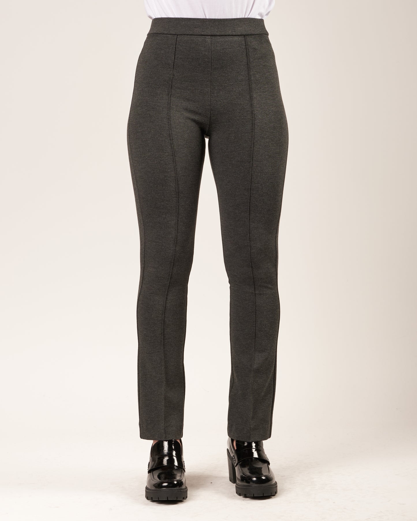 Pantaloni elasticizzati con fondo svasato